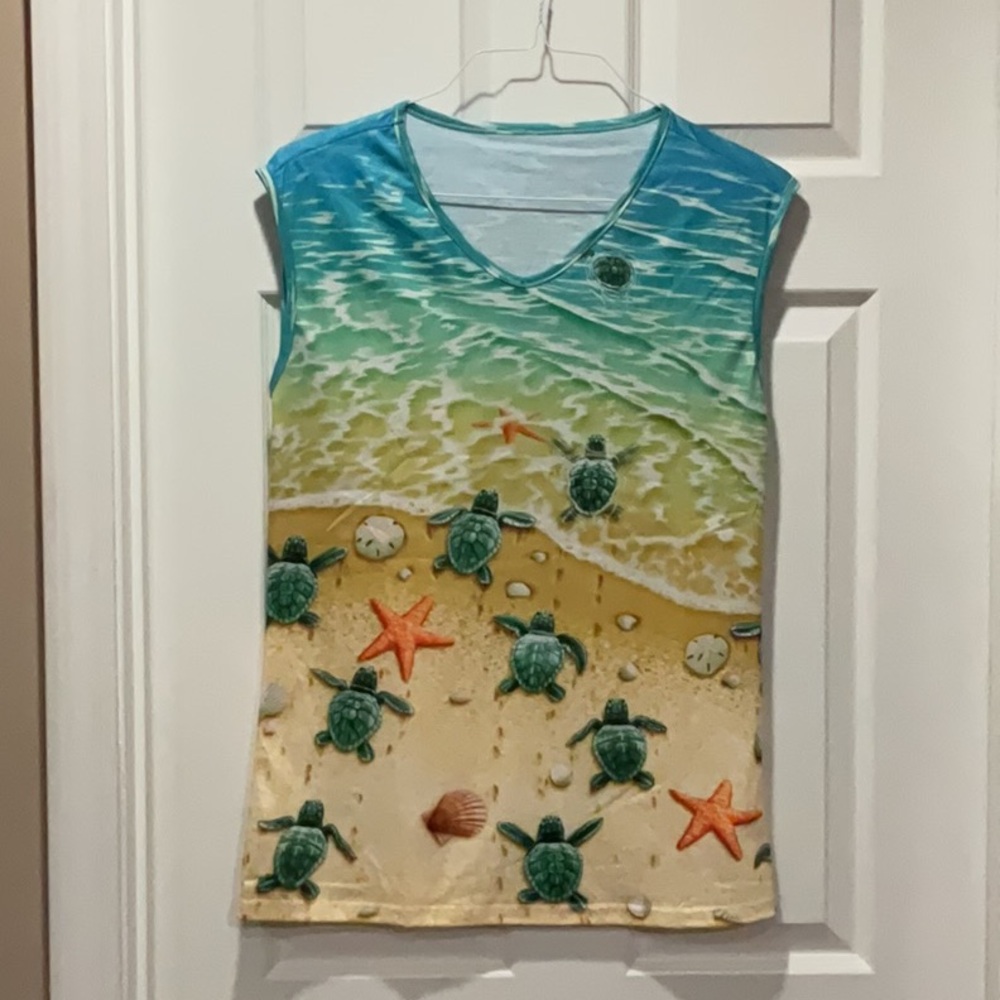 Blue and Green Gradient Tank Top with Sea Turtle Beach Design V-neck NWOT
